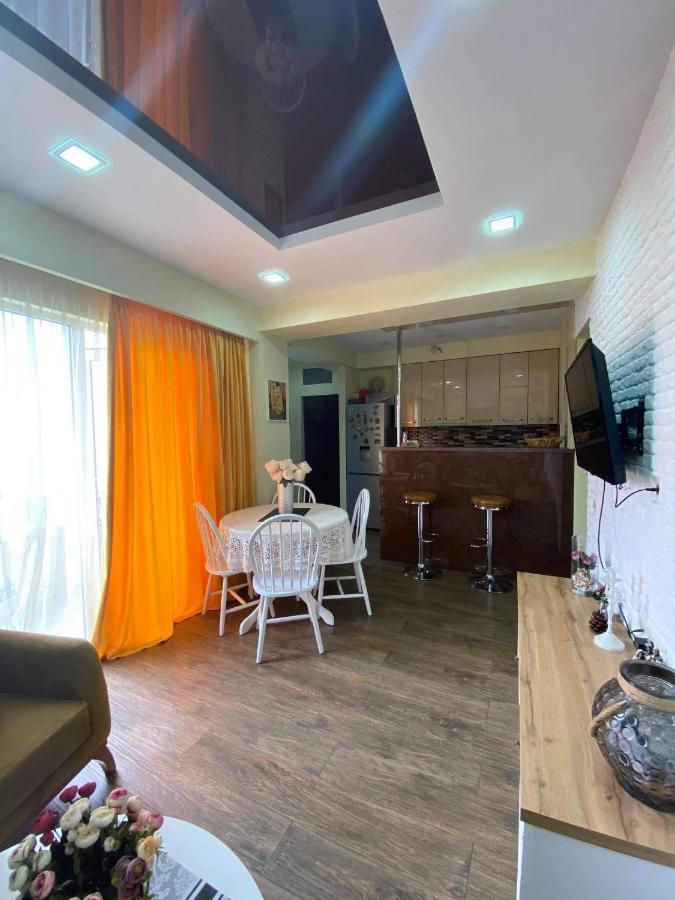 Apartament Victoria Apartment Tbilisi Luaran gambar